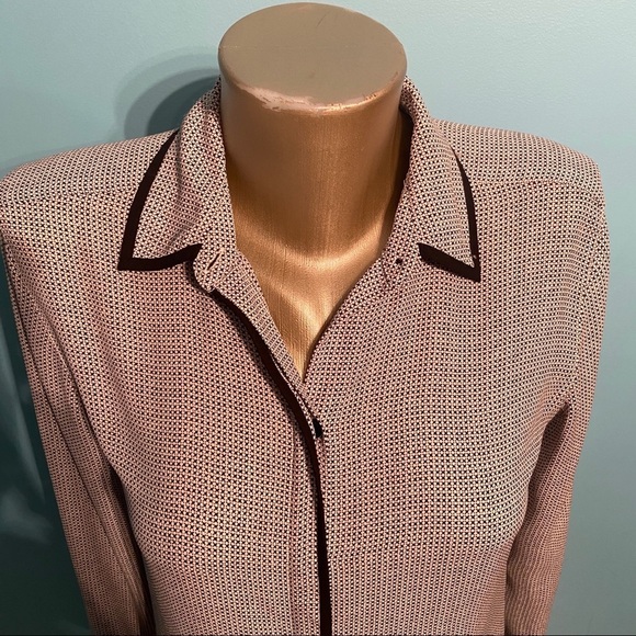 Loft women’s‎ button  up black and white blouse in size x-small - Picture 2 of 8